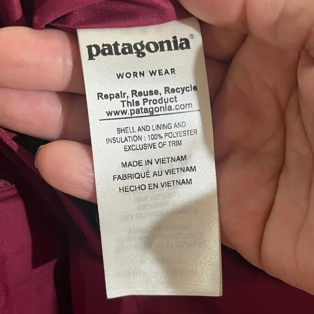 Patagonia Women's Red Snowbelle Reversible Quilted Jacket Liner  Size Small - Picture 6 of 10